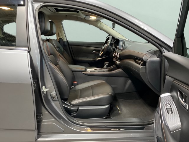 Certified 2022 Nissan Sentra SR w/ SR Premium Package FWD image 30