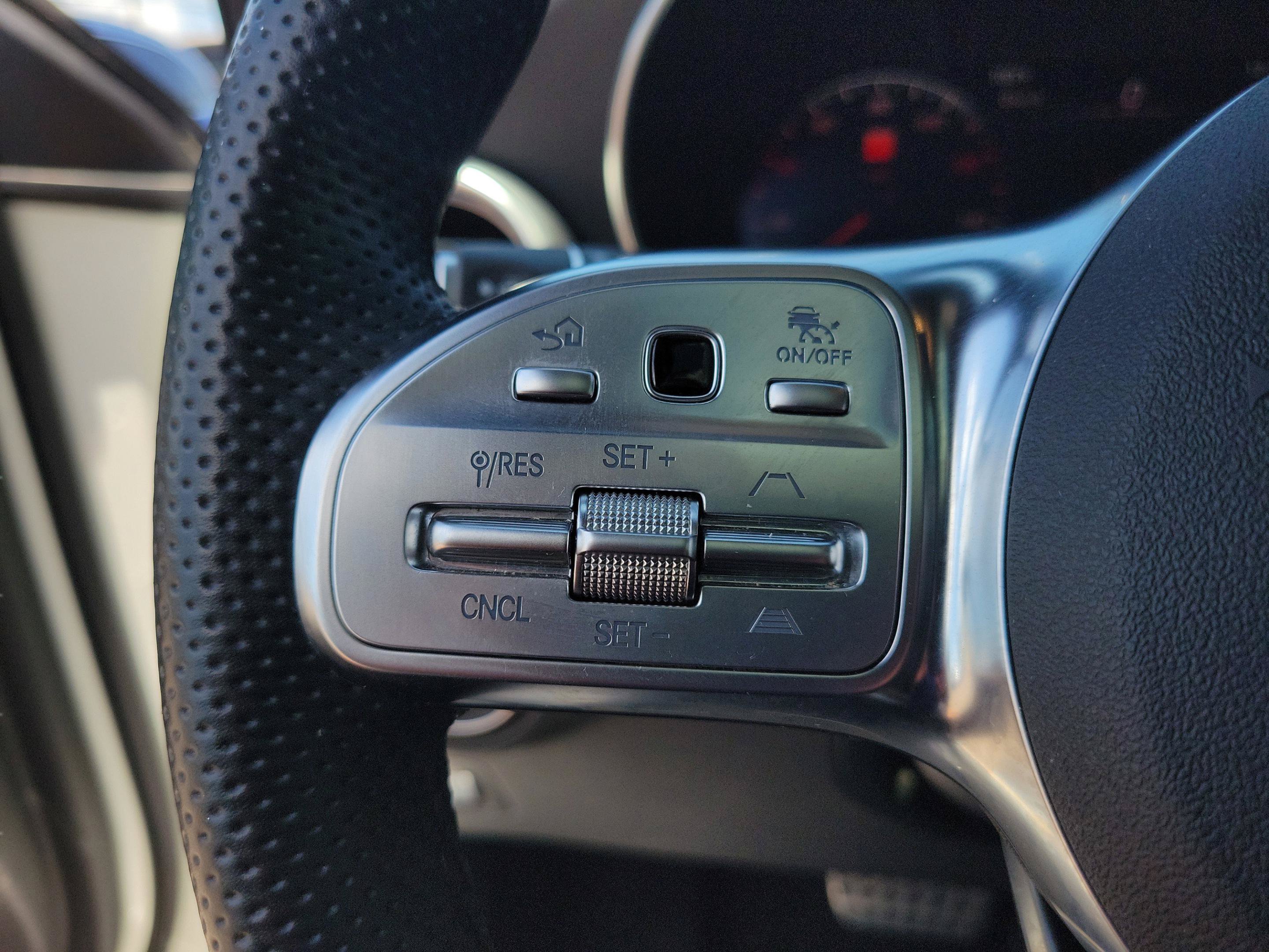Certified 2021 Mercedes-Benz GLC 300 image 24