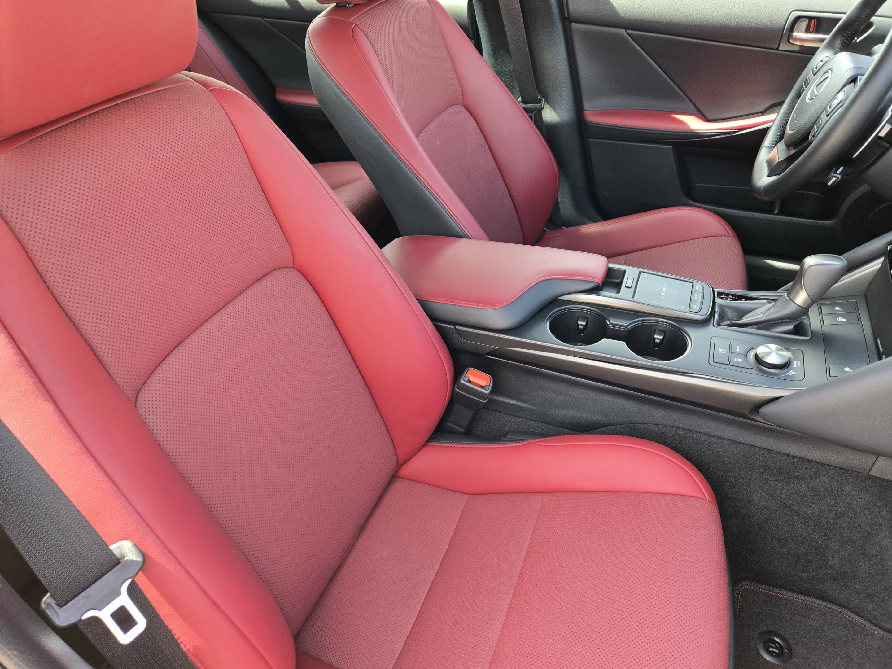 Used 2025 Lexus IS 350 F Sport w/ Accessory Package image 21