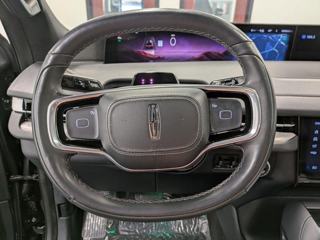 Used 2025 Lincoln Navigator Reserve w/ Jet Appearance Package image 20