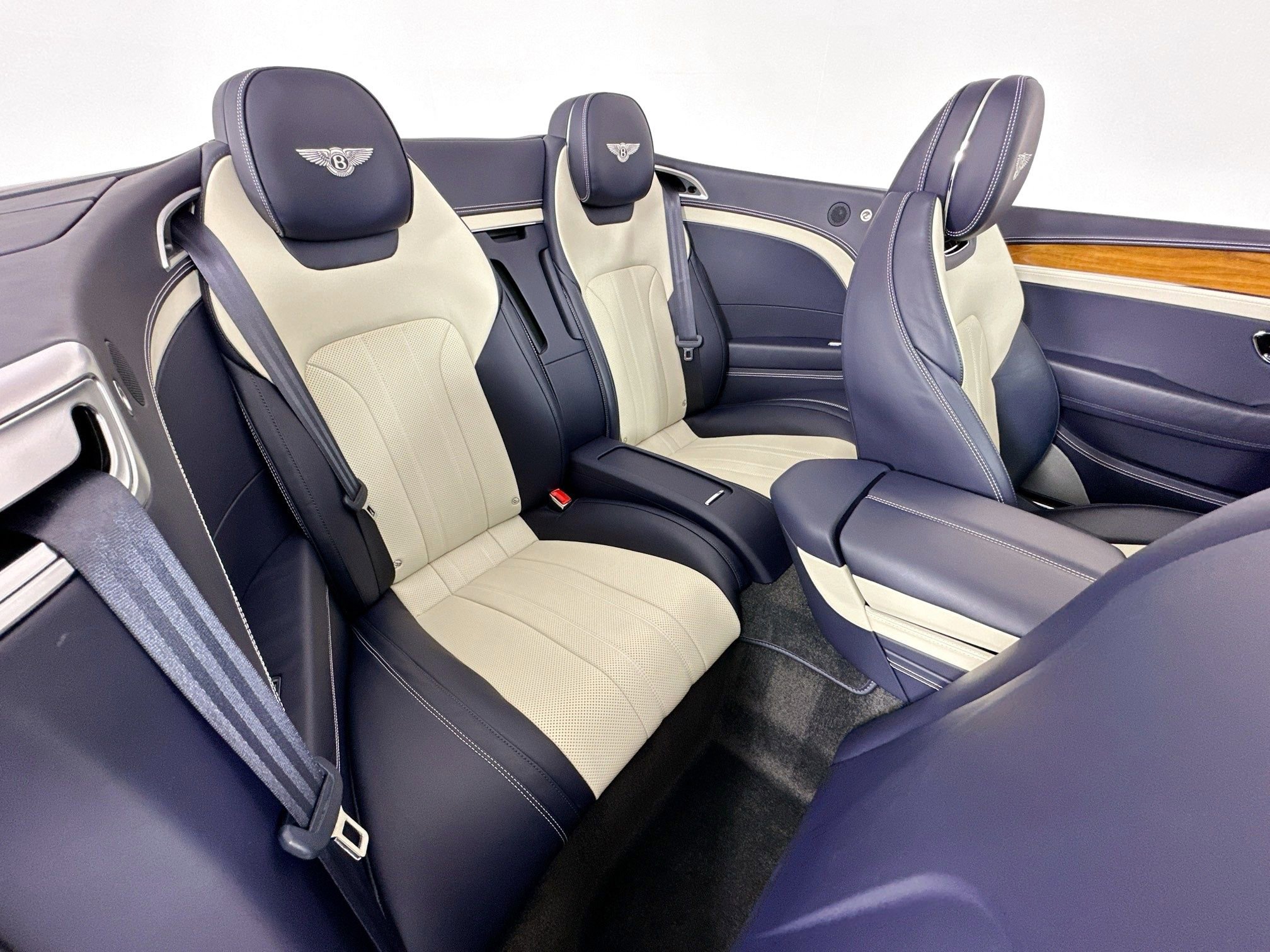 Certified 2023 Bentley Continental GT Mulliner image 25