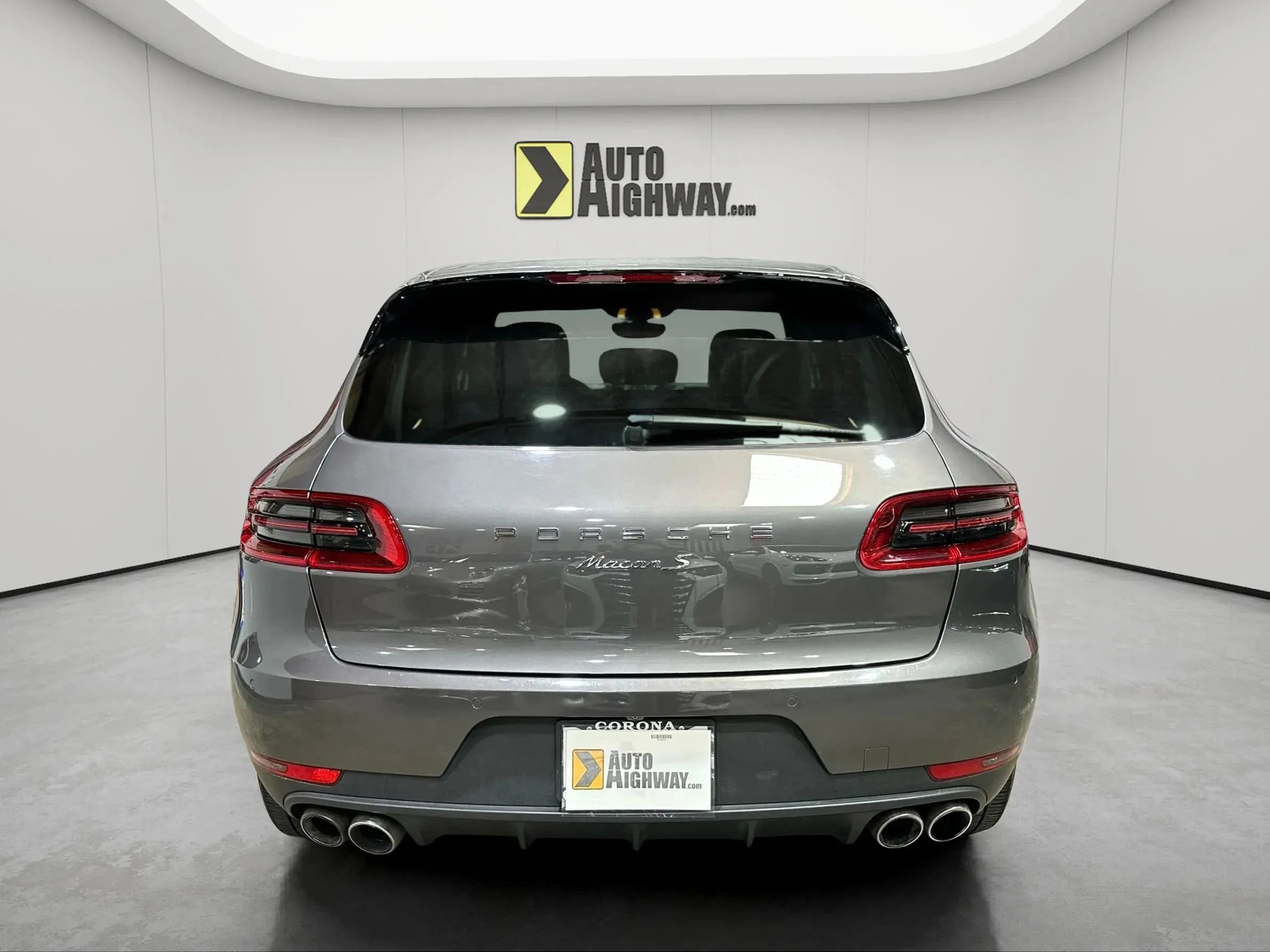 Used 2016 Porsche Macan S image 6