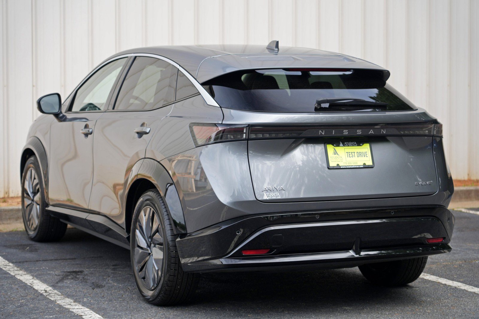 Used 2025 Nissan Ariya FWD image 46