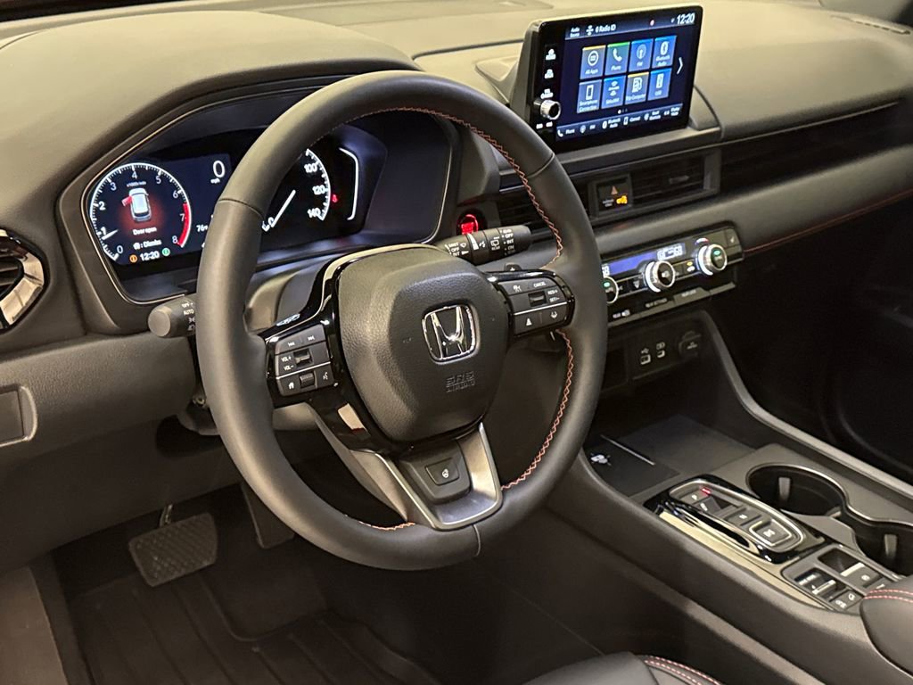 Certified 2025 Honda Pilot TrailSport image 21