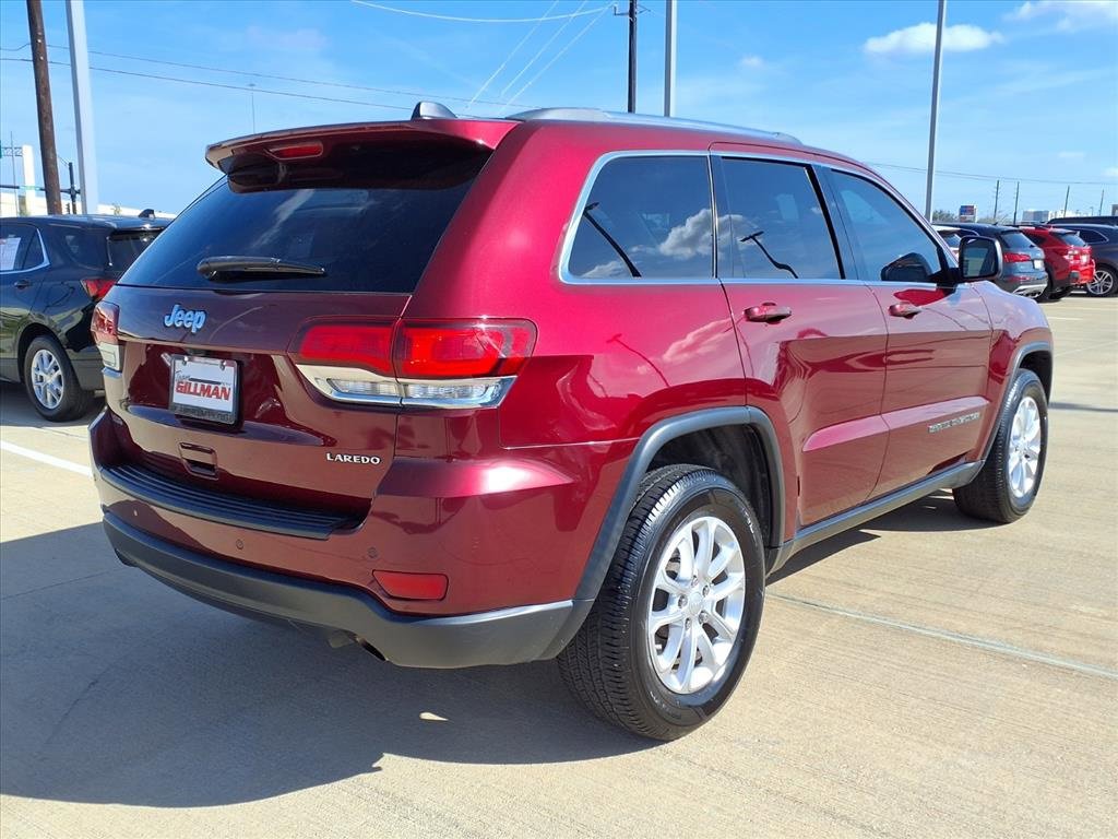 Used 2021 Jeep Grand Cherokee Laredo image 4