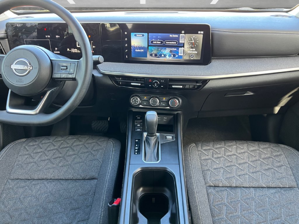 Certified 2025 Nissan Kicks SV w/ Illumination Package AWD/4WD image 3