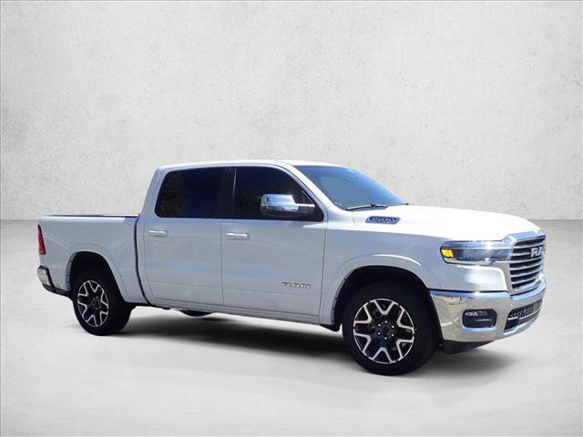 Used 2025 RAM 1500 Laramie AWD/4WD image 5