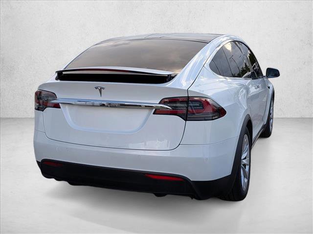 Used 2018 Tesla Model X 75D AWD/4WD image 5