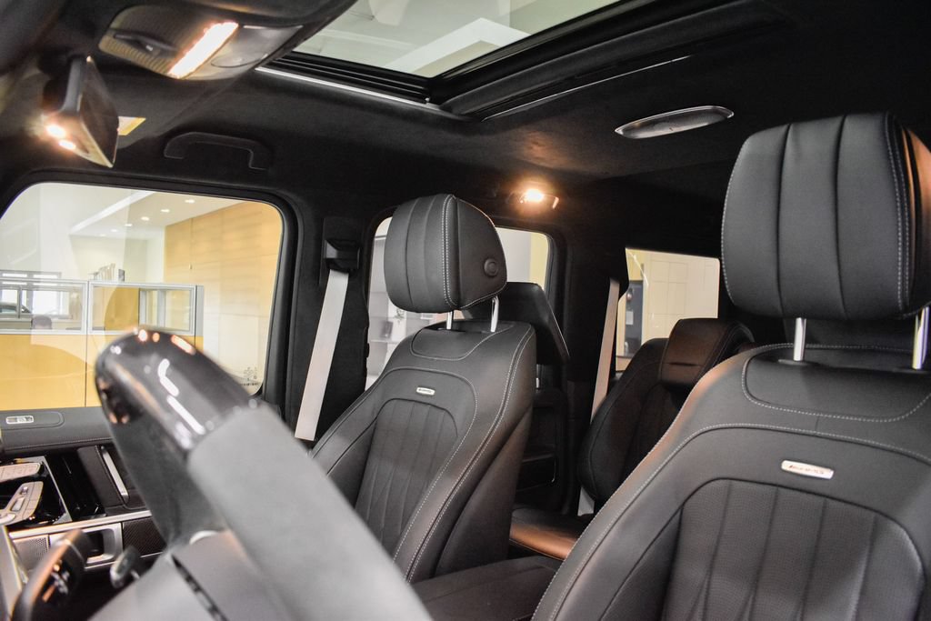 Used 2025 Mercedes-Benz G 63 AMG 4MATIC image 2