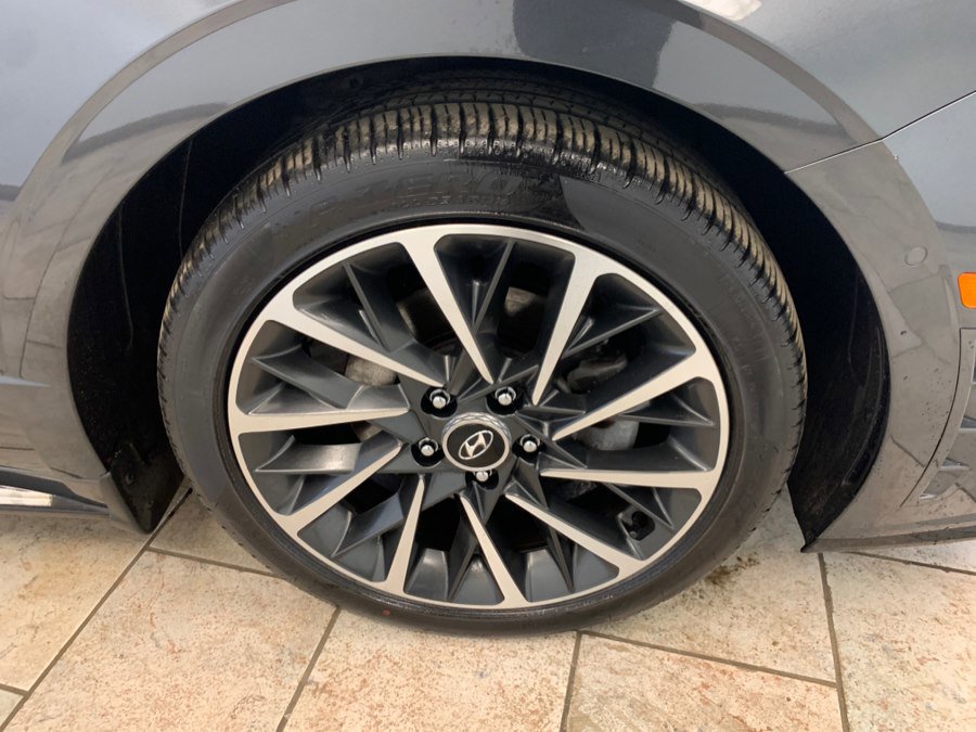 Used 2023 Hyundai Sonata Limited FWD image 9