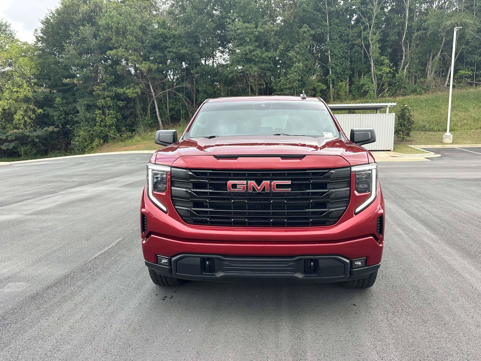 Used 2024 GMC Sierra 1500 Elevation w/ X31 Off-Road Package AWD/4WD image 2