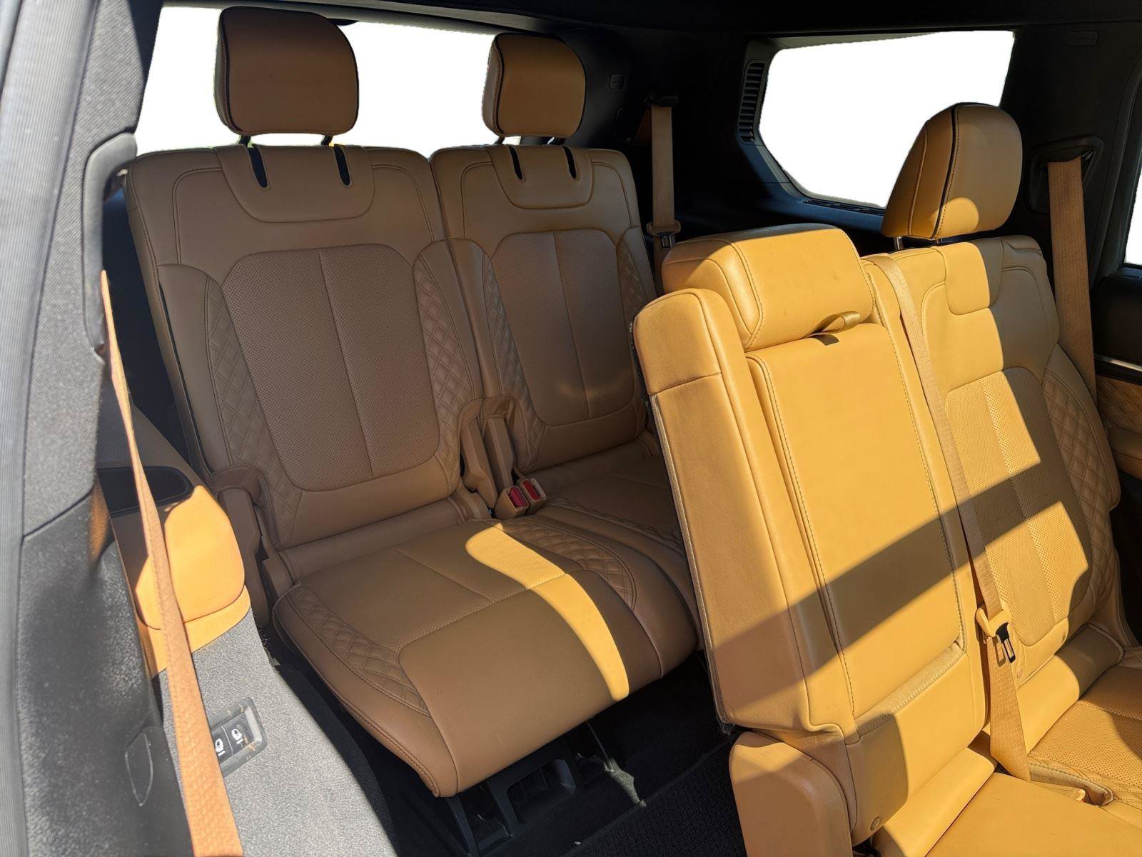 Used 2022 Jeep Grand Cherokee L Summit w/ Advanced Protech Group IV AWD/4WD image 3