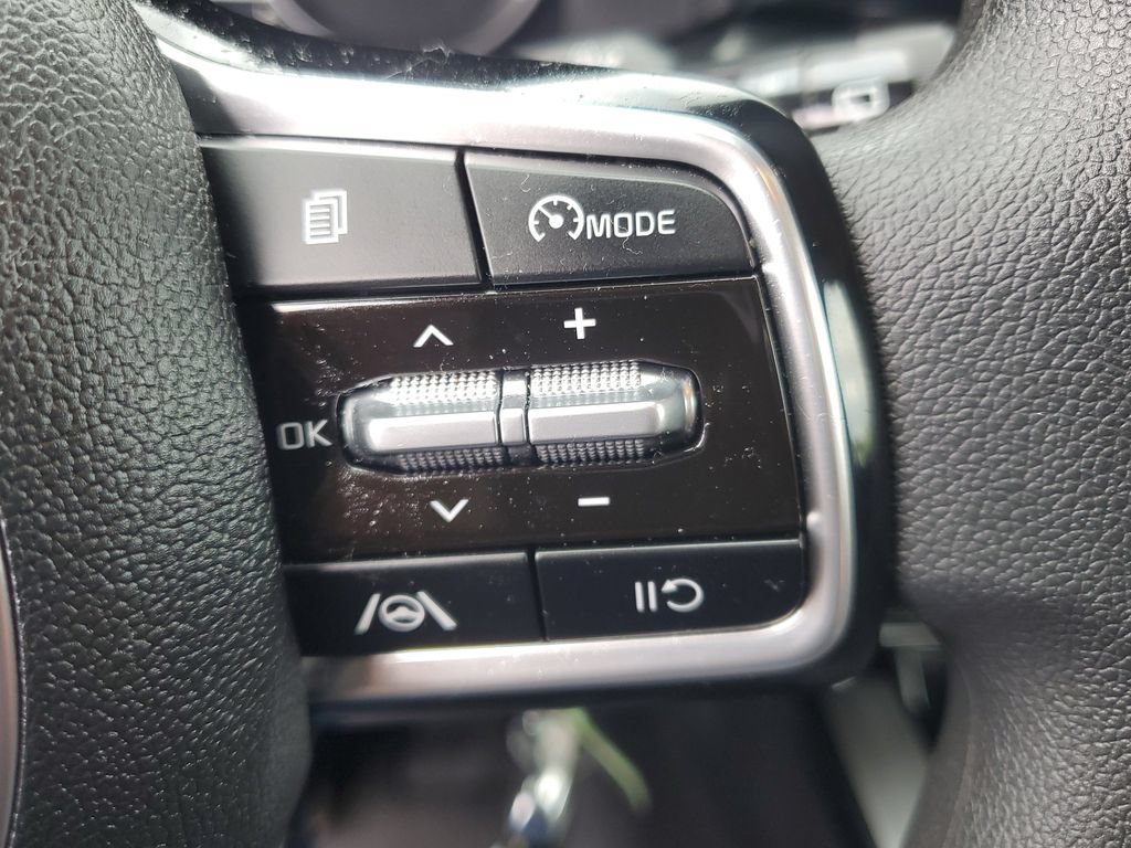 Certified 2023 Kia Sorento LX AWD/4WD image 15
