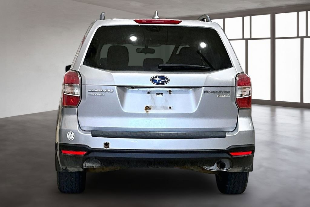 Used 2016 Subaru Forester 2.5i Premium AWD/4WD image 5