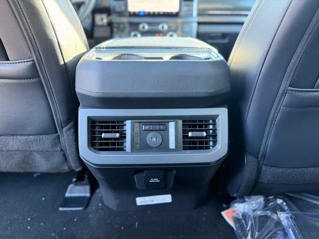 New 2026 Ford F250 Lariat w/ Lariat Ultimate Package AWD/4WD image 27