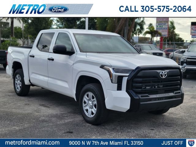 Used 2025 Toyota Tundra SR image 1