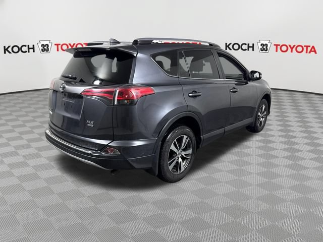 Used 2018 Toyota RAV4 XLE AWD/4WD image 8