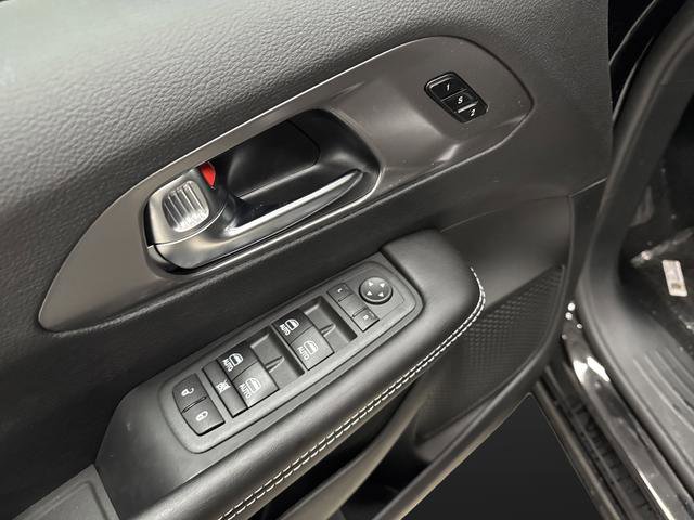 New 2026 Chrysler Pacifica Select image 29