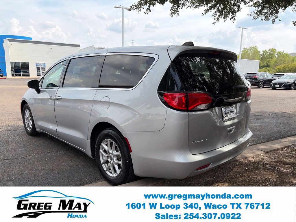 Used 2023 Chrysler Voyager LX FWD image 6