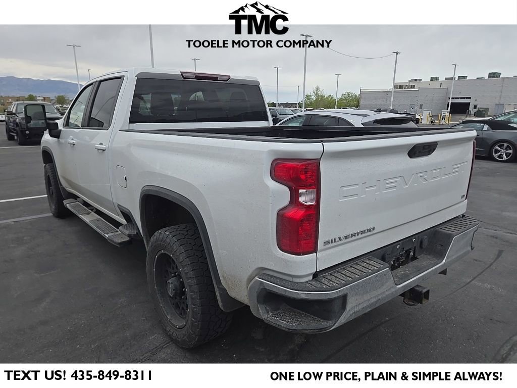Used 2023 Chevrolet Silverado 2500 LT w/ Convenience Package image 4
