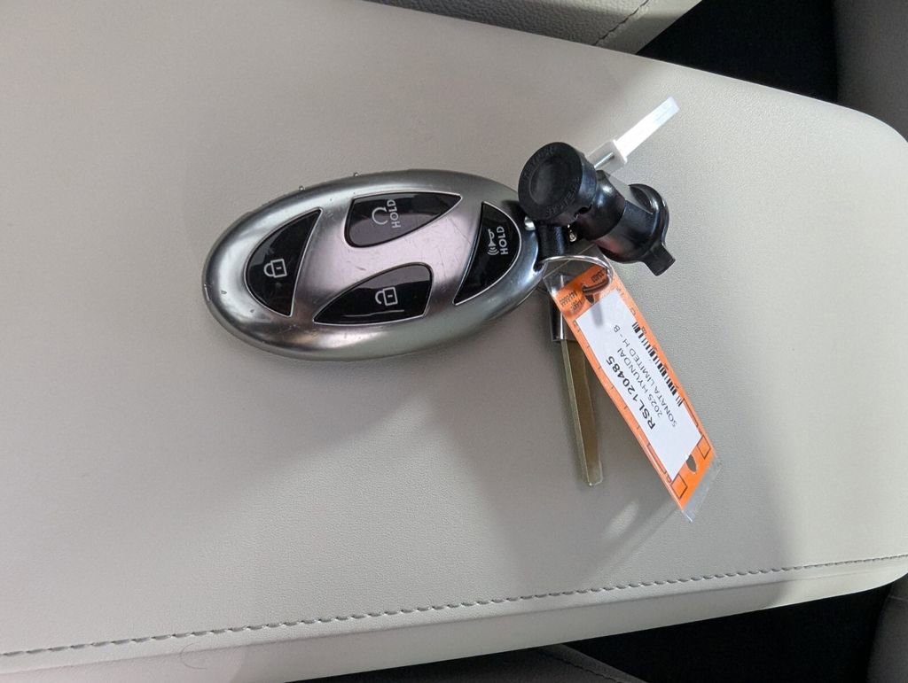 Certified 2025 Hyundai Sonata Limited image 29