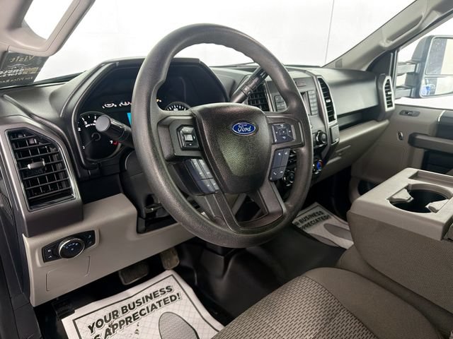 Used 2017 Ford F150 XLT AWD/4WD image 9