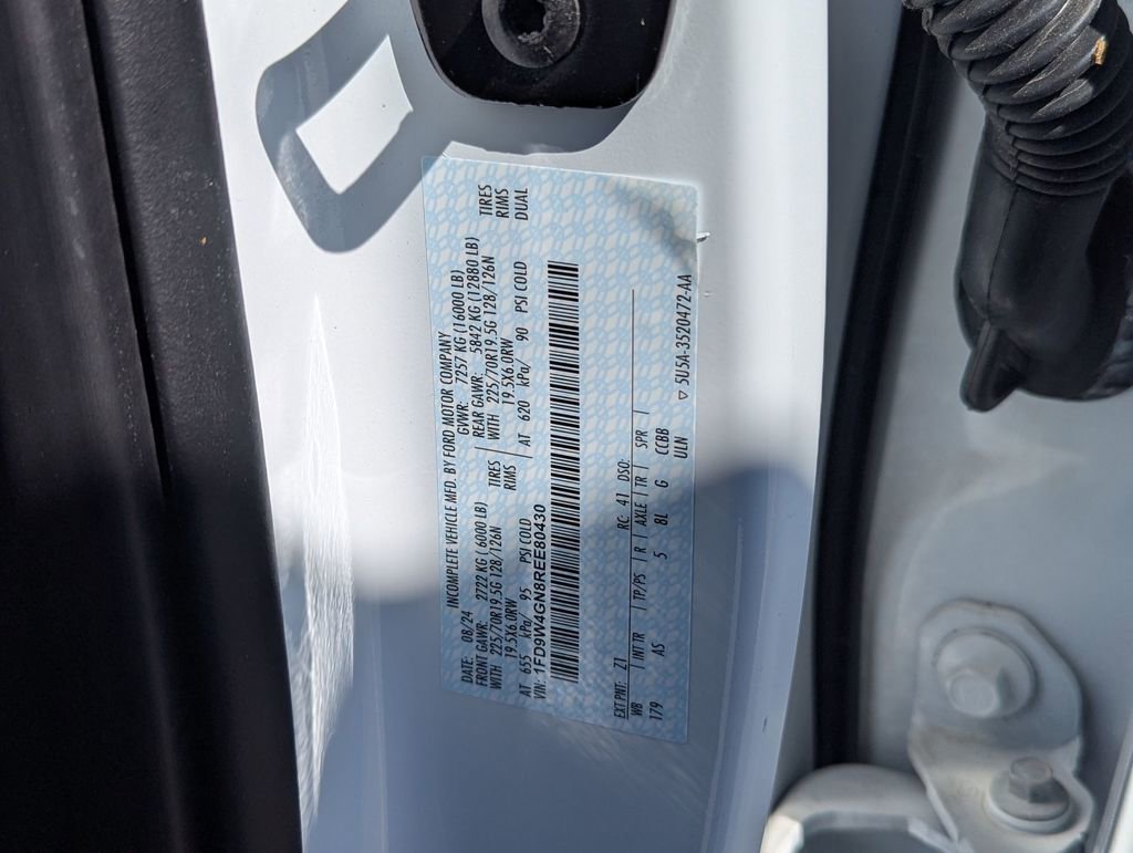 Used 2024 Ford F450 XL RWD image 30