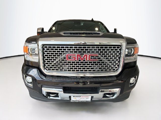 Used 2017 GMC Sierra 3500 Denali w/ Duramax Plus Package AWD/4WD image 2