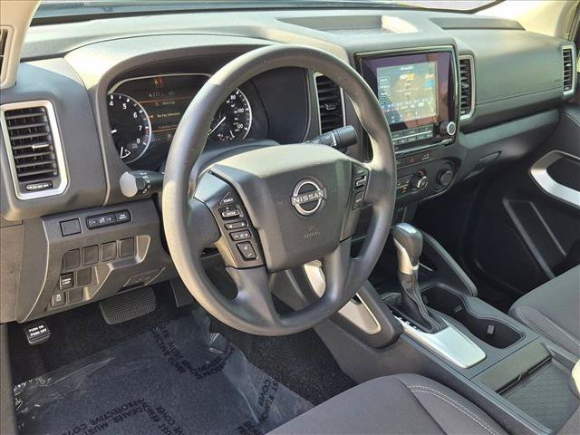 Used 2024 Nissan Frontier SV RWD image 10