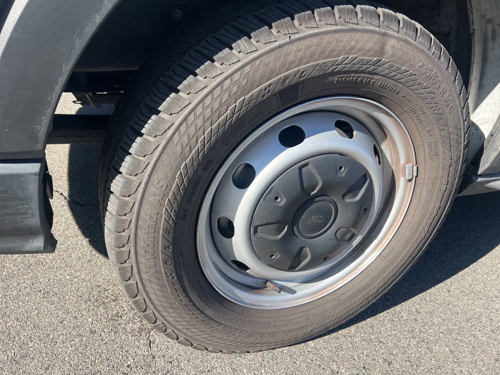 Used 2024 Ford Transit 250 148 Medium Roof w/ Load Area Protection Package image 14