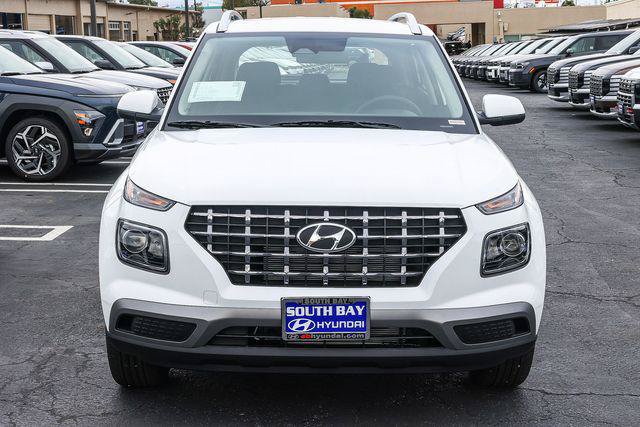 New 2026 Hyundai Venue SEL FWD image 2