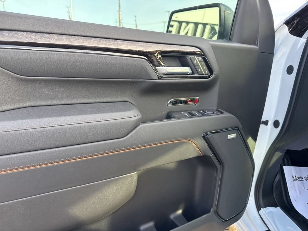 New 2026 GMC Sierra 1500 AT4 w/ Technology Package AWD/4WD image 21