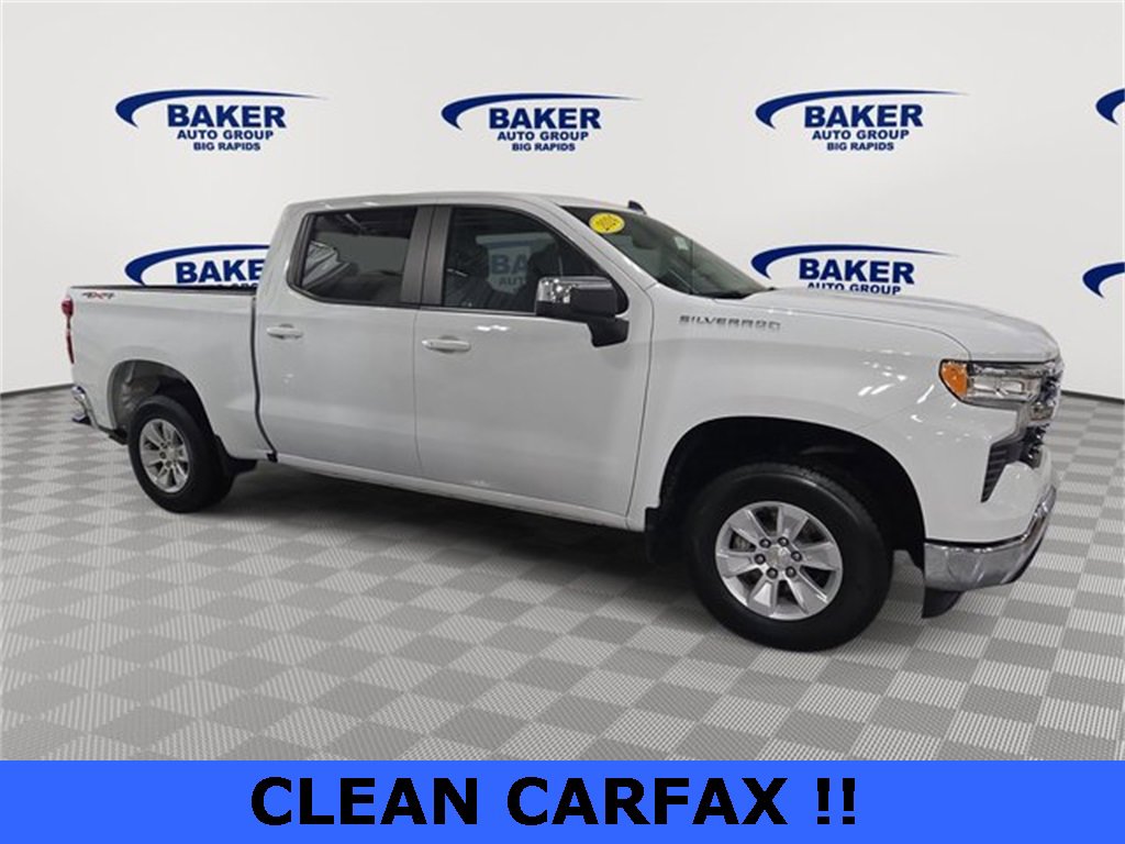 Used 2024 Chevrolet Silverado 1500 LT image 2