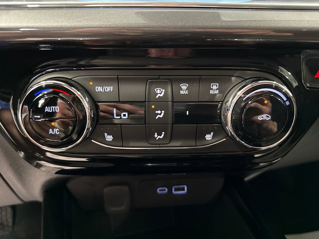 New 2026 Chevrolet Trax ACTIV FWD image 16