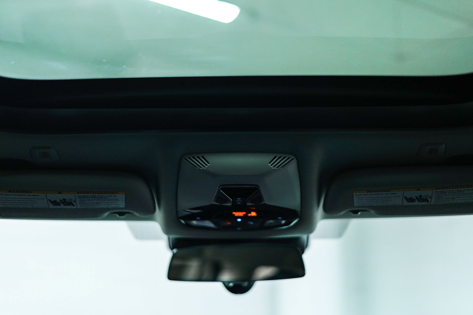 Used 2025 MINI Cooper 2-Door Hardtop image 8