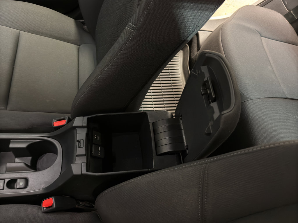 Used 2023 Toyota Corolla LE image 19
