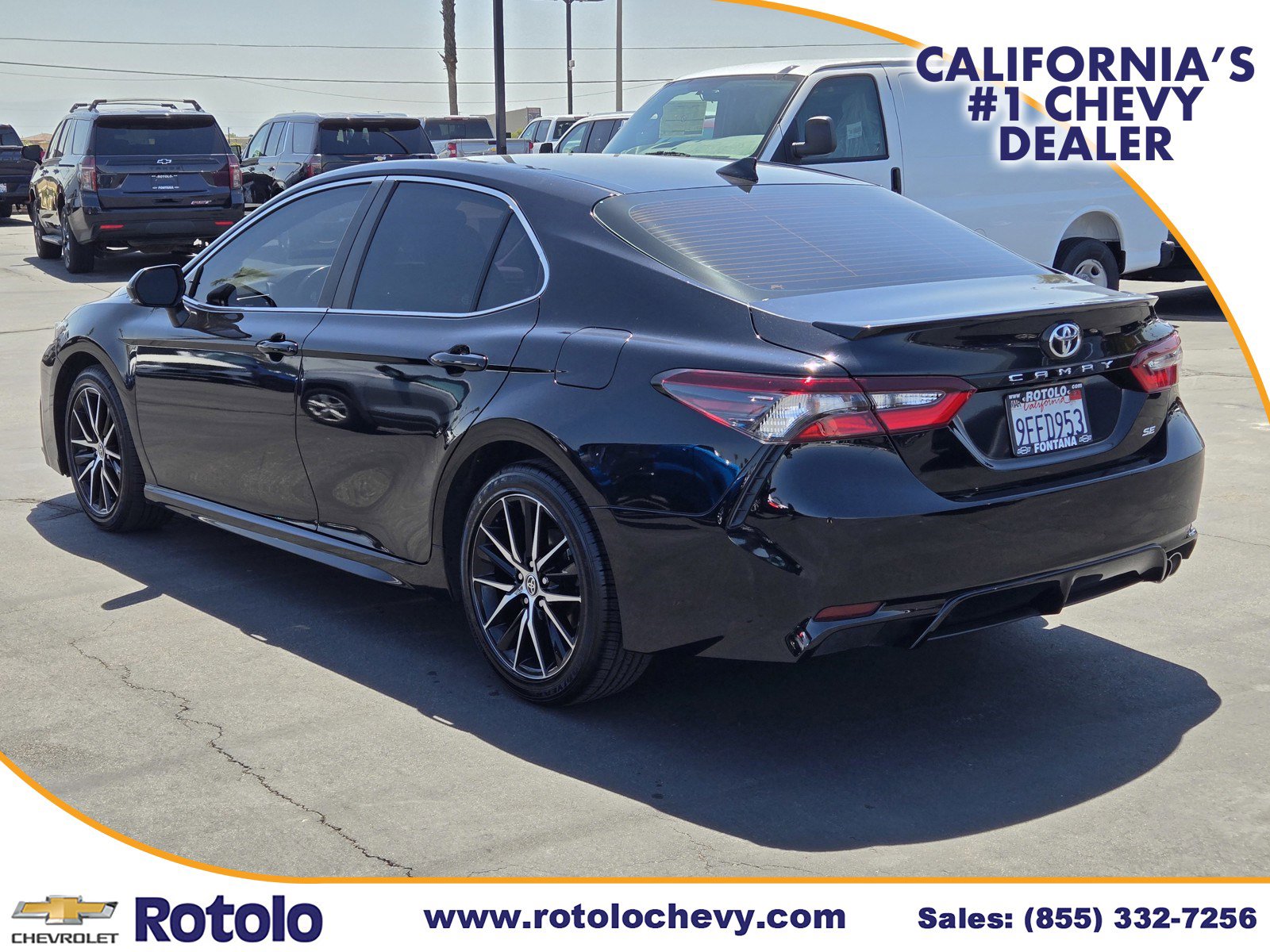 Used 2023 Toyota Camry SE FWD image 5
