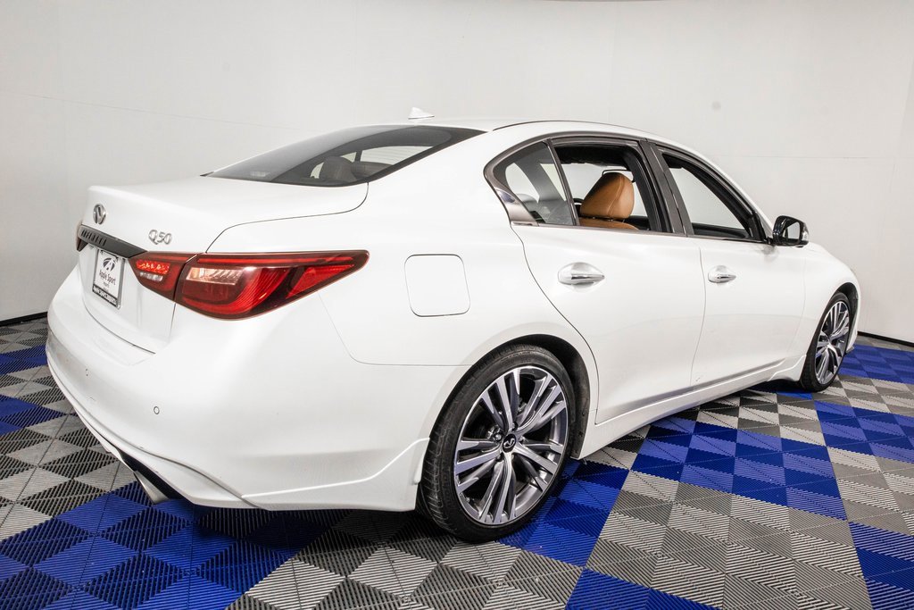 Used 2024 INFINITI Q50 Sensory image 3
