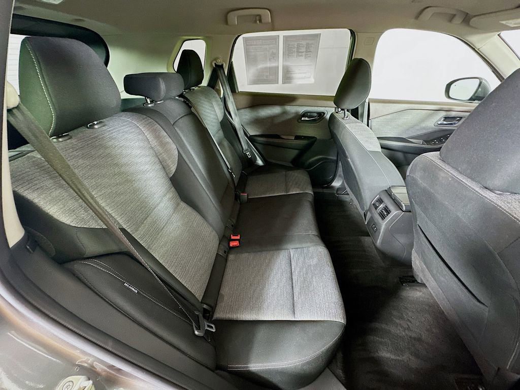 Certified 2023 Nissan Rogue SV image 32