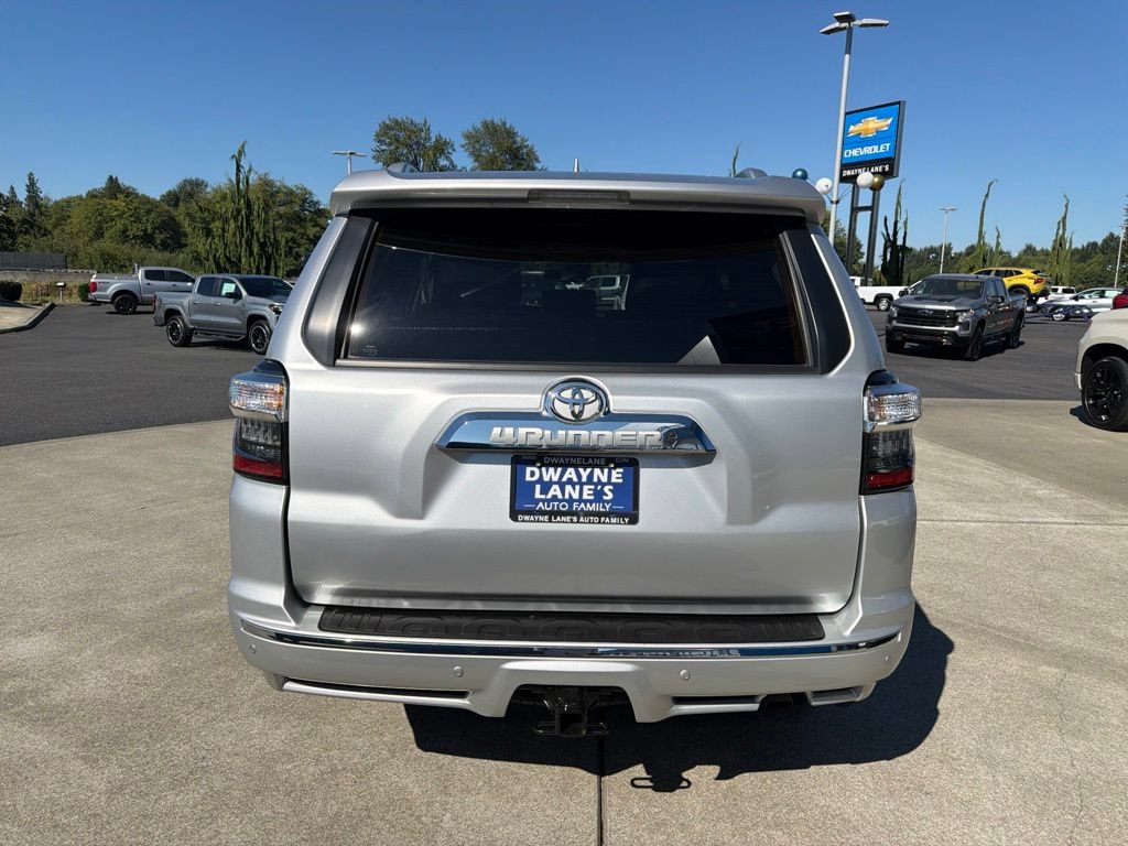 Used 2022 Toyota 4Runner Limited AWD/4WD image 5