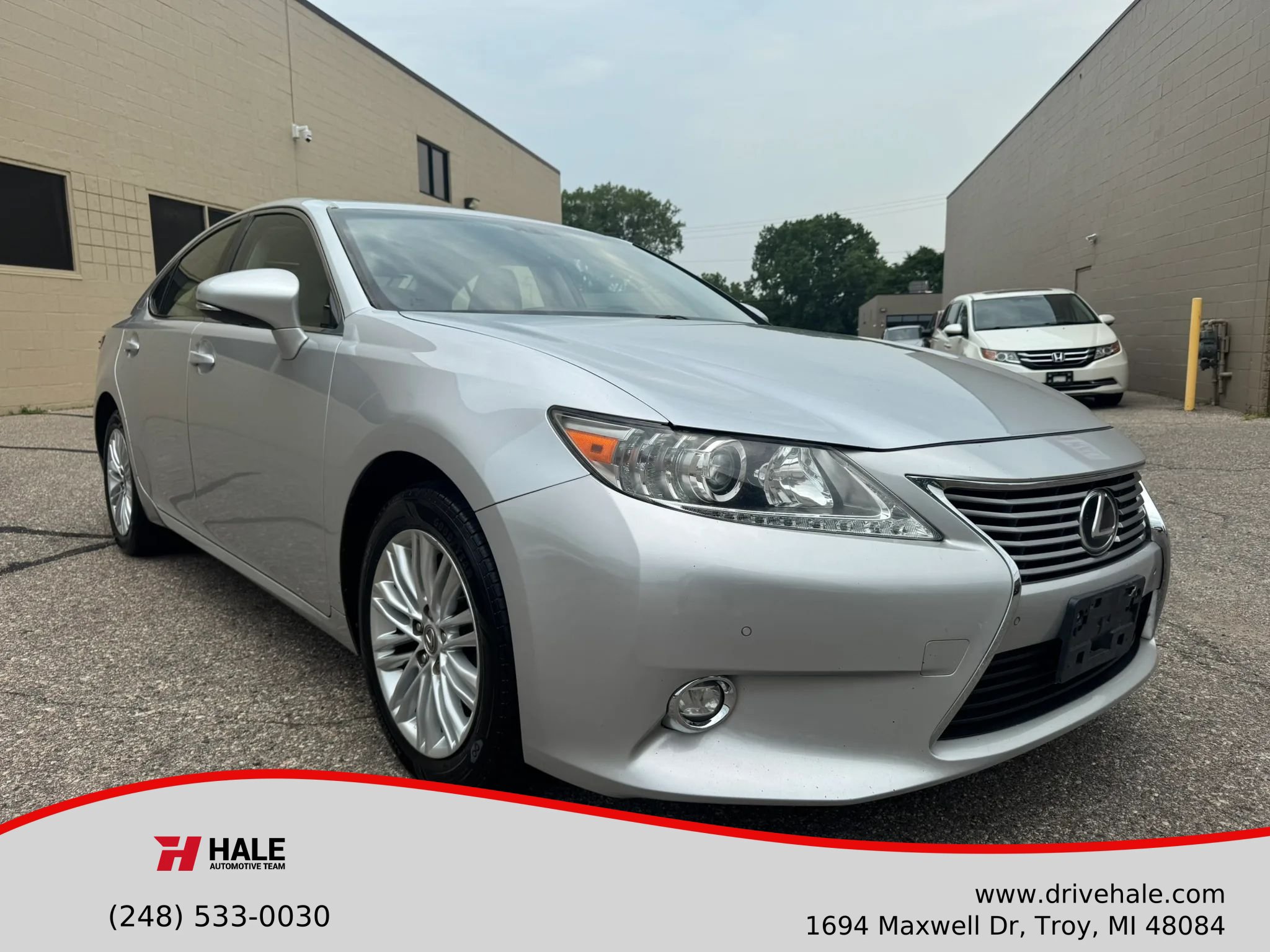 Used 2014 Lexus ES 350 w/ Luxury Package FWD image 1