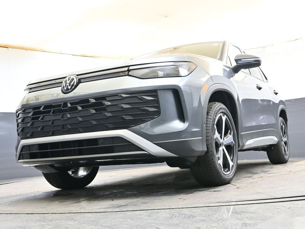 New 2026 Volkswagen Tiguan SE image 29