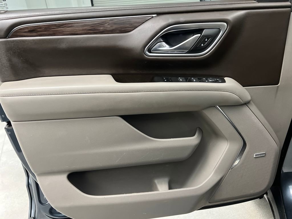 Used 2021 Chevrolet Suburban Z71 w/ Z71 Off-Road Package image 11