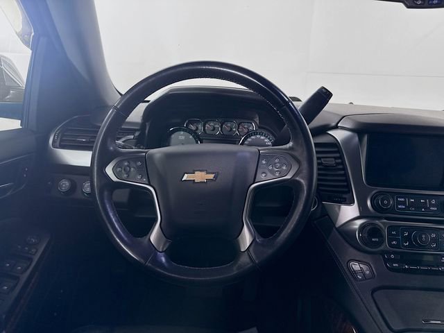 Used 2019 Chevrolet Suburban Premier AWD/4WD image 26