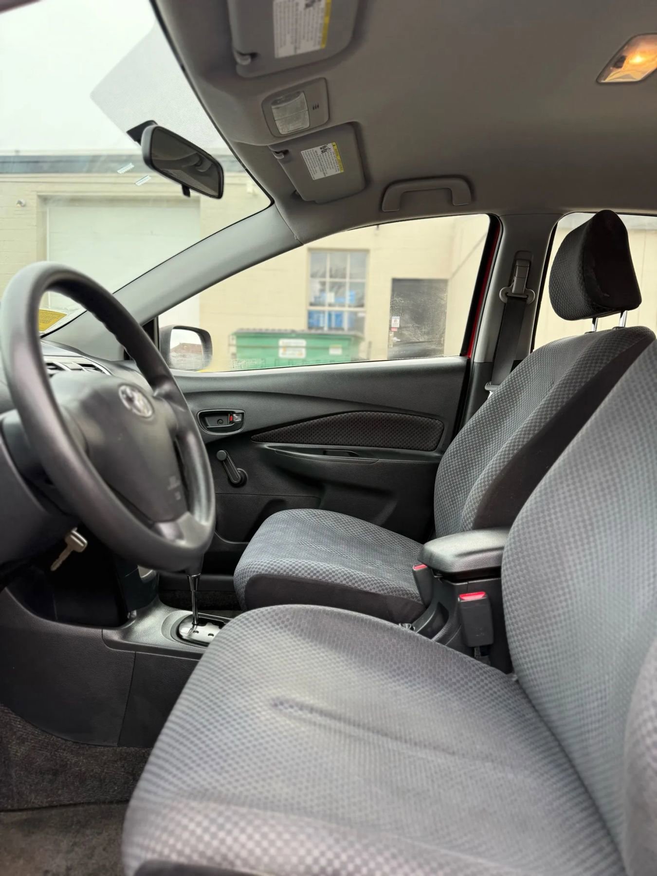 Used 2008 Toyota Yaris S image 19