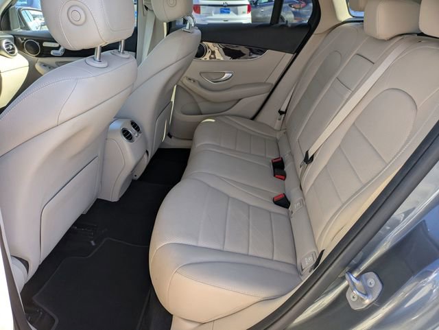 Used 2021 Mercedes-Benz GLC 300 image 26