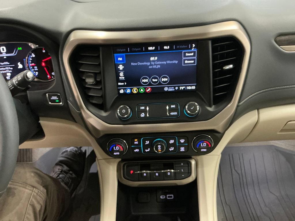 Used 2023 GMC Acadia Denali w/ Denali Ultimate Package AWD/4WD image 19