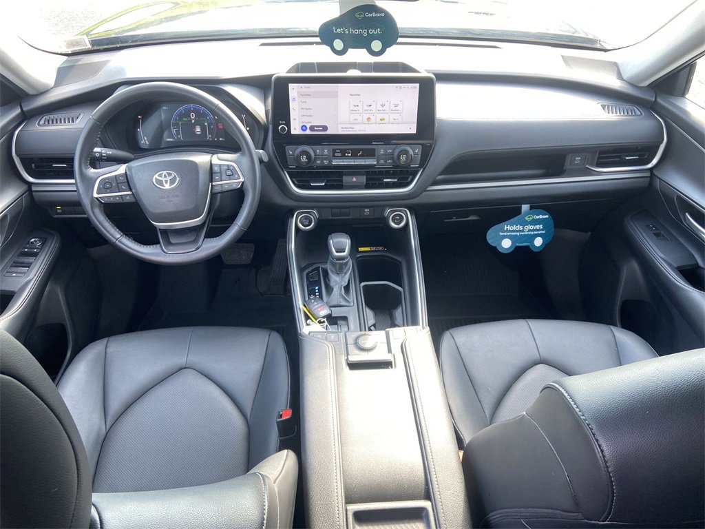 Used 2024 Toyota Grand Highlander XLE image 21