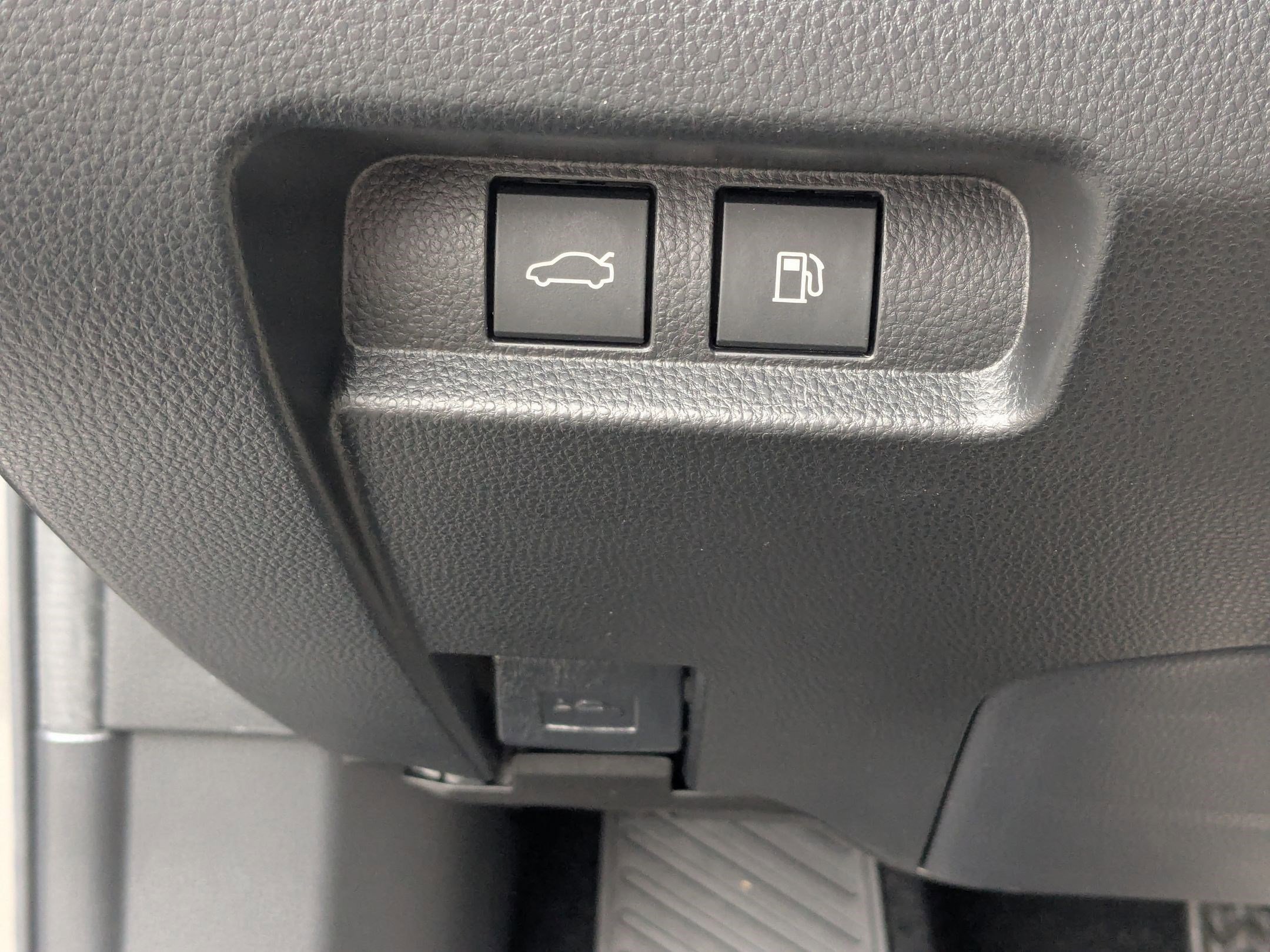 Used 2023 Toyota Crown Platinum image 18