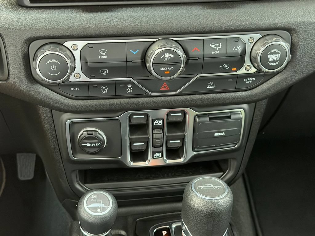 New 2026 Jeep Gladiator Sport AWD/4WD image 16